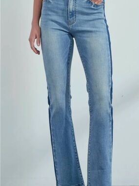 Artemis Vintage Modern Curvy Released Hem Jeans Side Stripe NWT